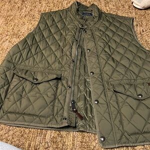 Brand new never work army green quilted vest